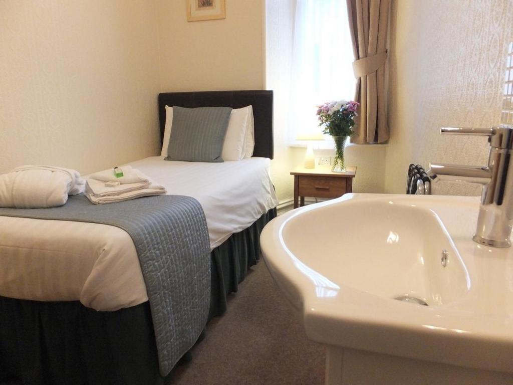Holmlea Guest House Exclusively For Adults Windermere Buitenkant foto